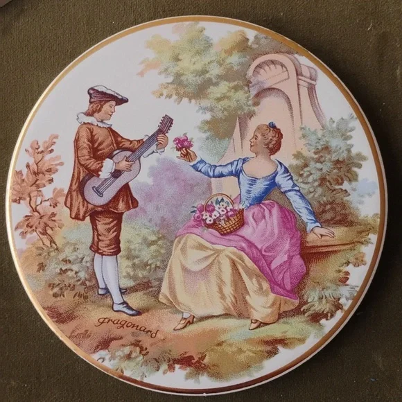 VTG French Provincial style Porcelain Plate frames Set Of 2